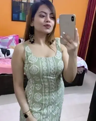 Call Girl in Ferrargunj